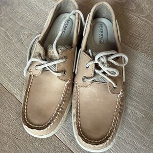 Sperry women’s Tan Leather Boat Shoes